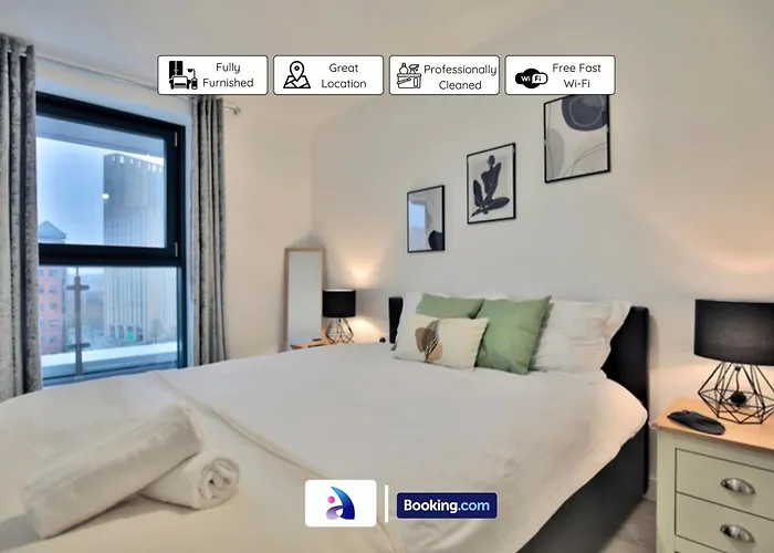 Modern 2 Bed, 2 Bath Apt With Ensuite By Avalora Short Lets & Serviced Accommodation Salford With Balcony, Near Tram Stop Salford Quays