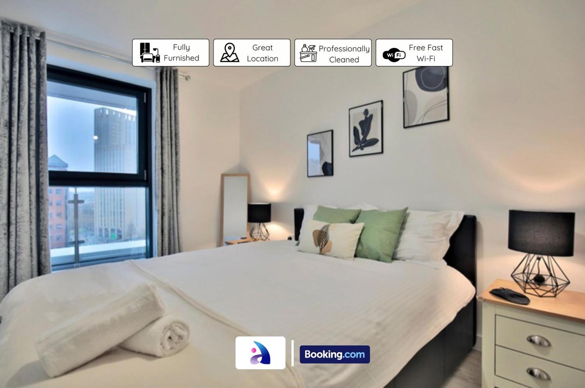 Modern 2 Bed, 2 Bath With Ensuite By Avalora Short Lets & Serviced Salford With Balcony, Near Tram Stop Salford Quays * Manchester